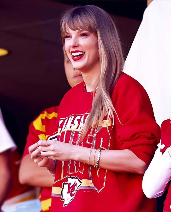 Taylor Swift Chiefs Red Sweatshirt