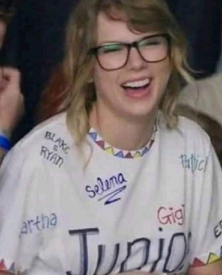 Taylor Swift You Belong With Me Junior Jewels Shirt